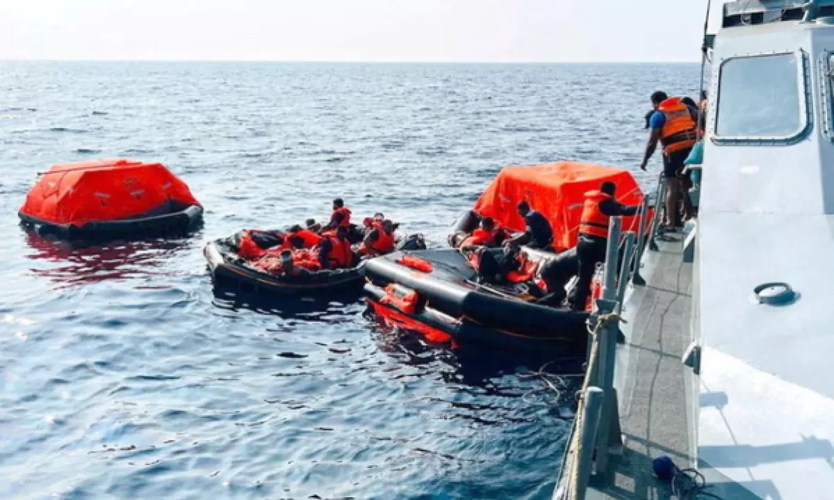 Sri Lanka urges peace as country rescues Iranian sailors