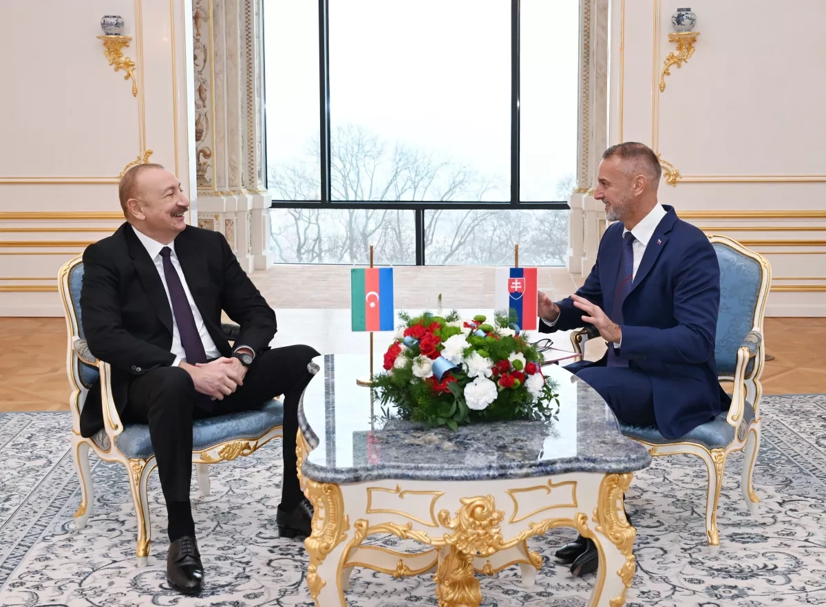 Azerbaijani president holds one-on-one, expanded meetings with Speaker of Slovak National Council PHOTO
