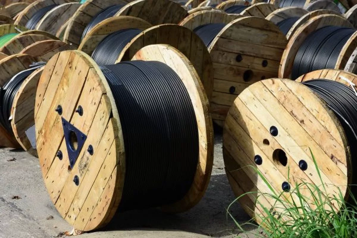 Ukraine receives more than 36 tons of high-voltage cable from Azerbaijan