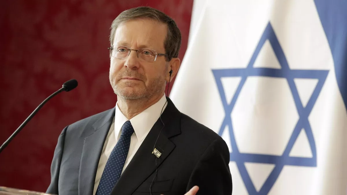 Israeli president welcomes French plan for Lebanon negotiations