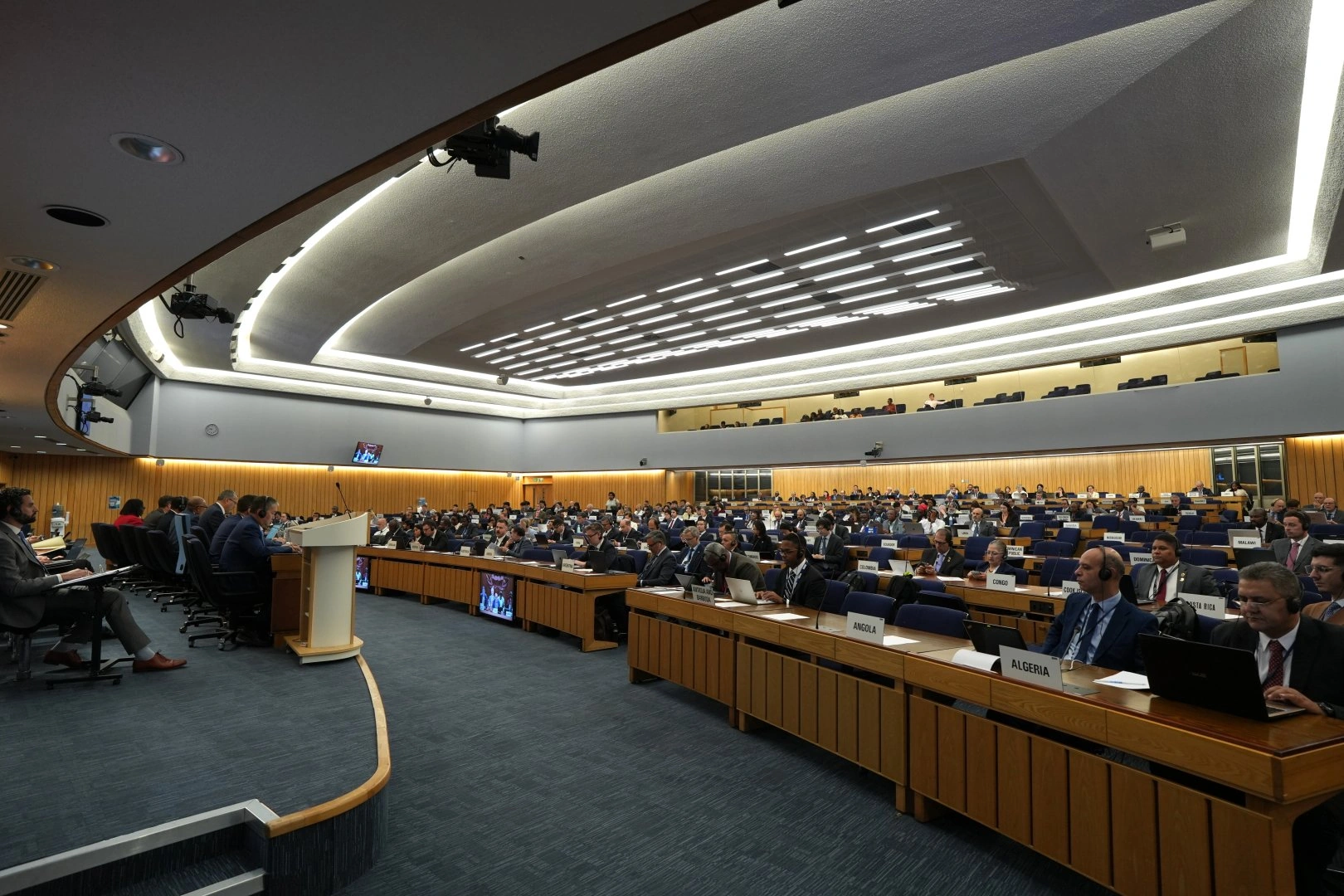 Azerbaijan joins IMO talks on strengthening global maritime co-op (PHOTO)