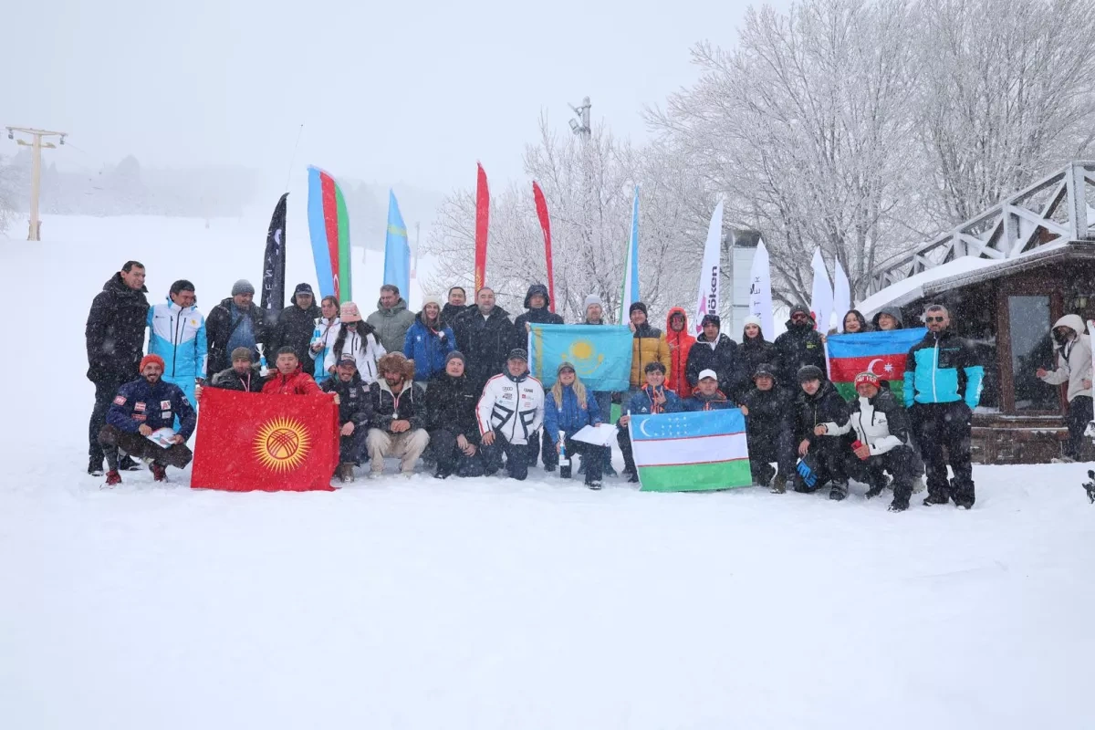 Azerbaijan wins two medals at Turkic states ski cup in Türkiye Photo