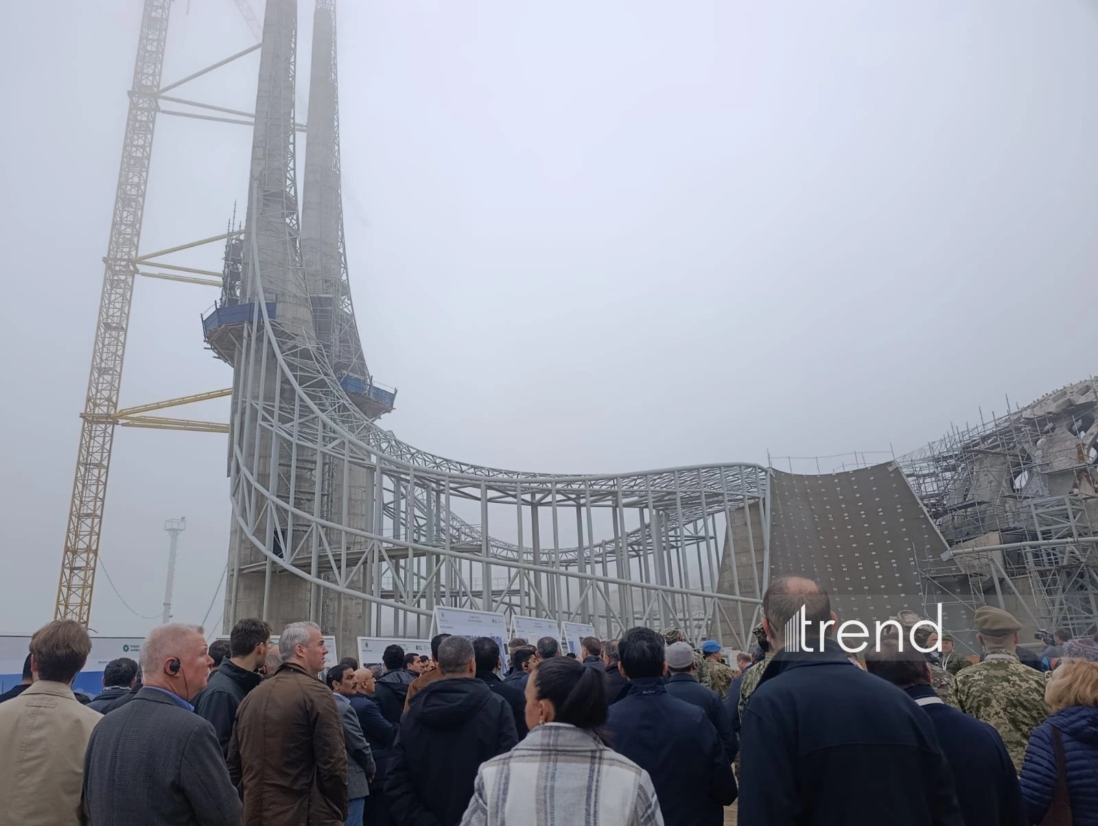 Diplomatic corps representatives view construction of New Shusha Mosque (PHOTO)