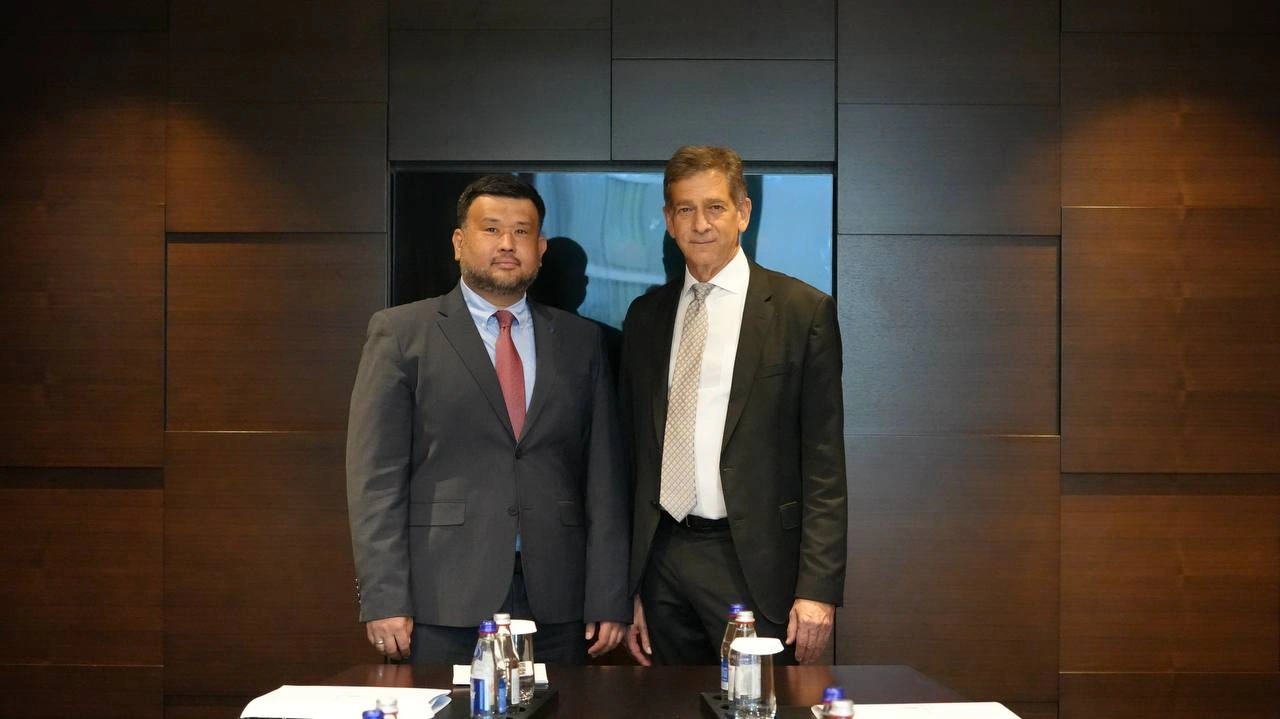 QazaqGaz and Canada's Tenaz discuss co-op in exploration and production