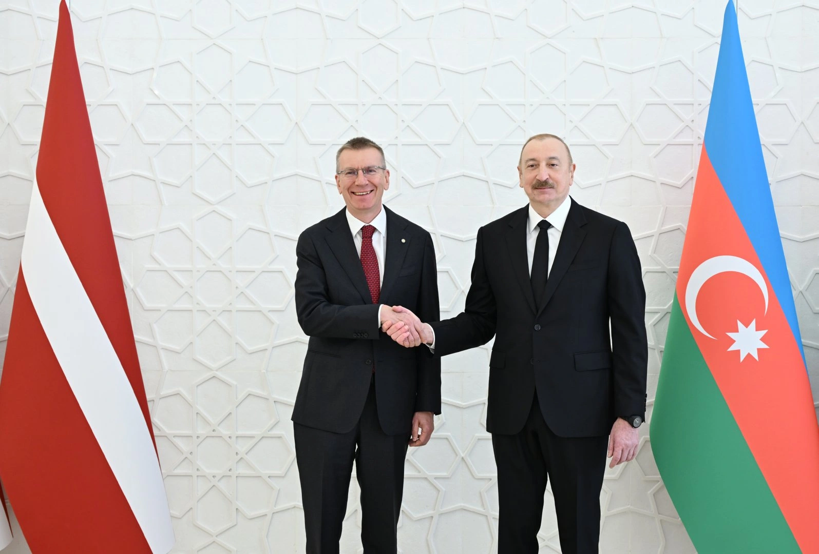 Baku hosts official welcome ceremony for President of Latvia (PHOTO)