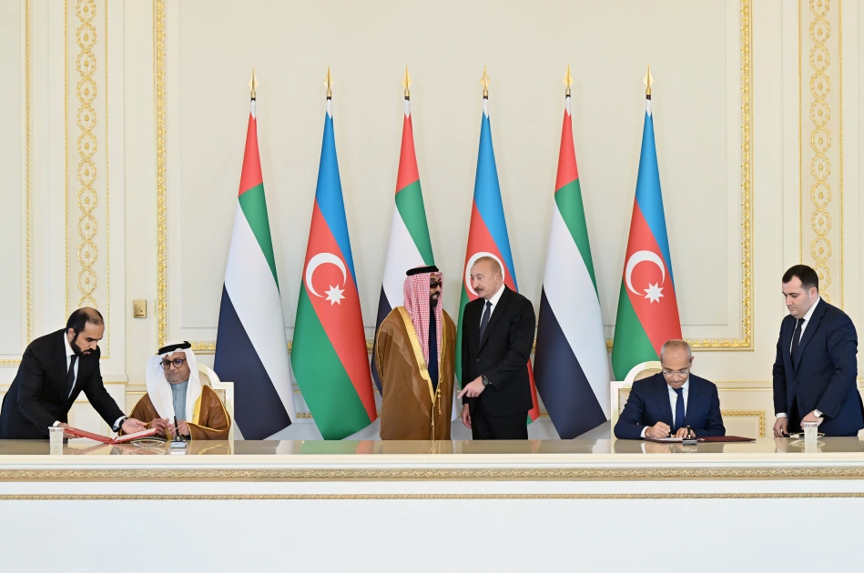 President Ilham Aliyev receives UAE National Security Advisor (PHOTO)