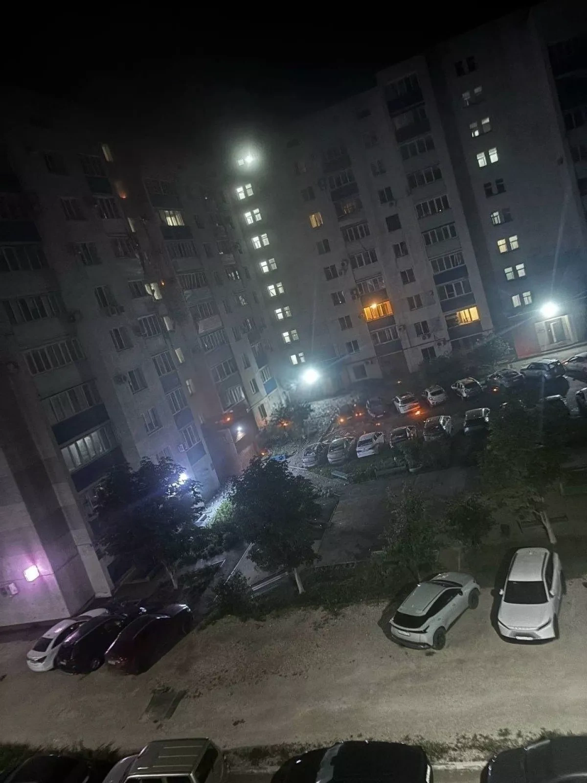 Media: Drone-damaged building locates 3 km from Russian oil refinery PHOTO
