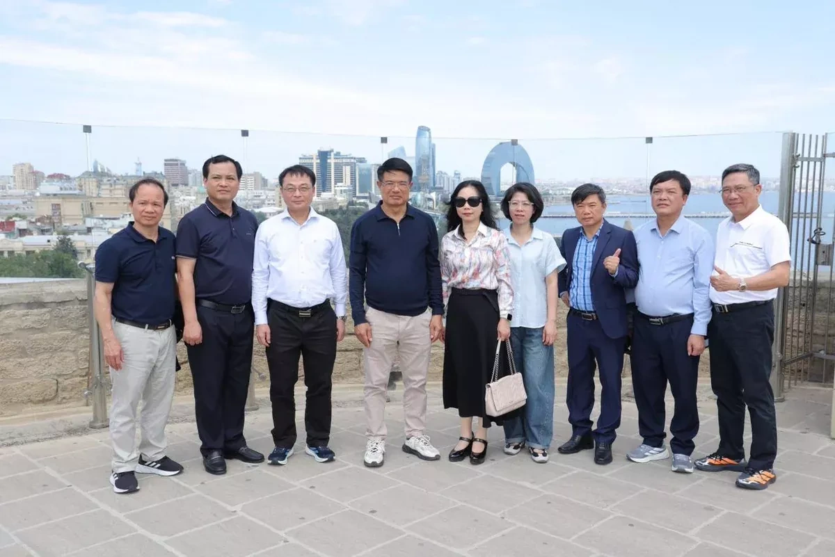 Azerbaijan, Vietnam strengthen economic cooperation PHOTO