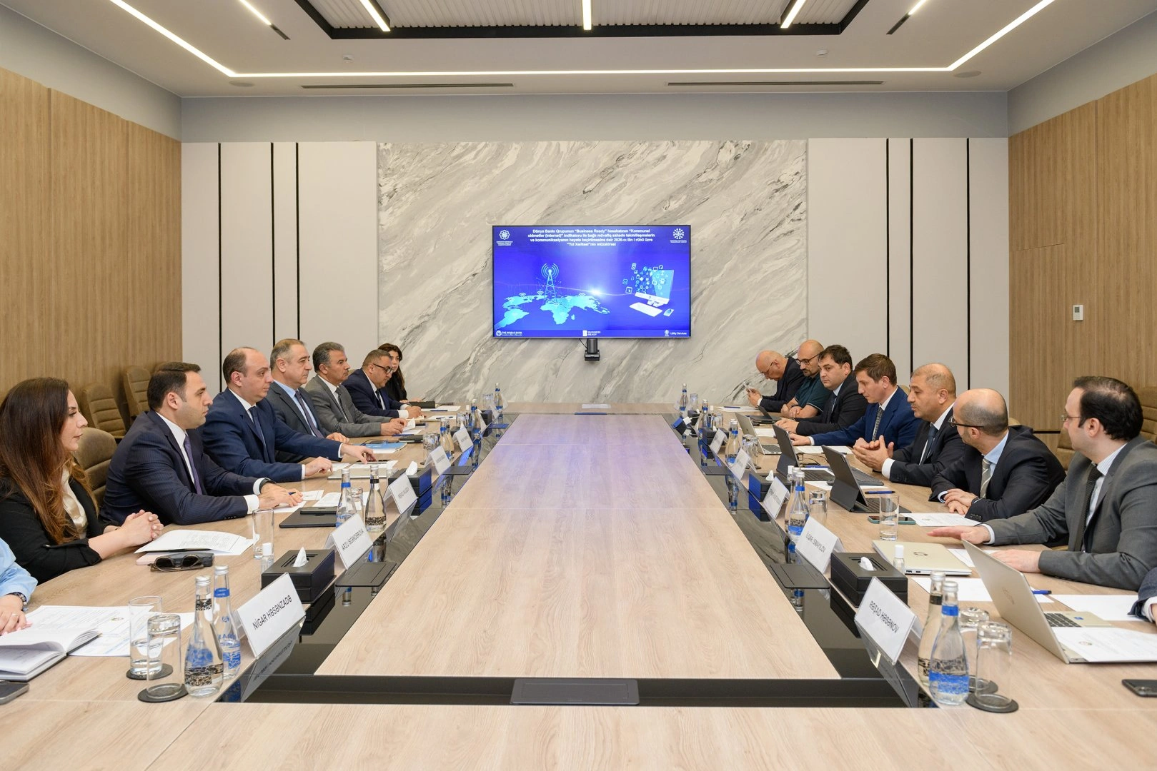 Azerbaijan brainstorms progress on internet upgrades and communication efforts (PHOTO)