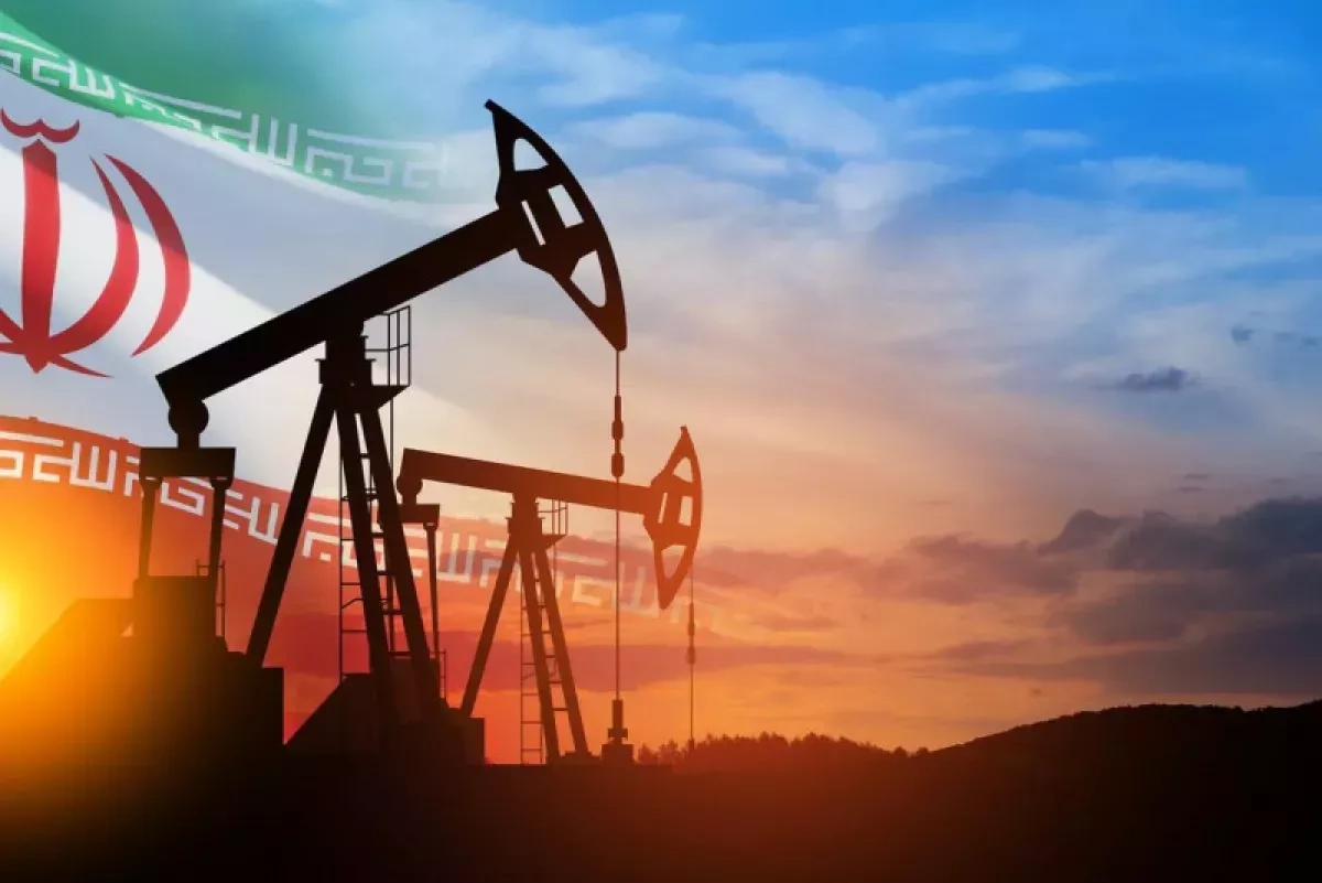 Oil prices fall as markets await new US sanctions on Iran