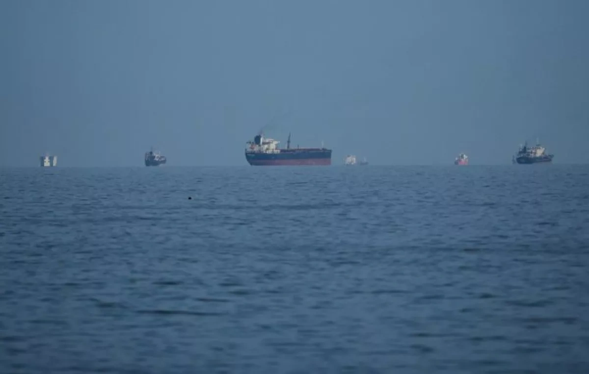 FT: US blockade of Hormuz risks global fuel shock