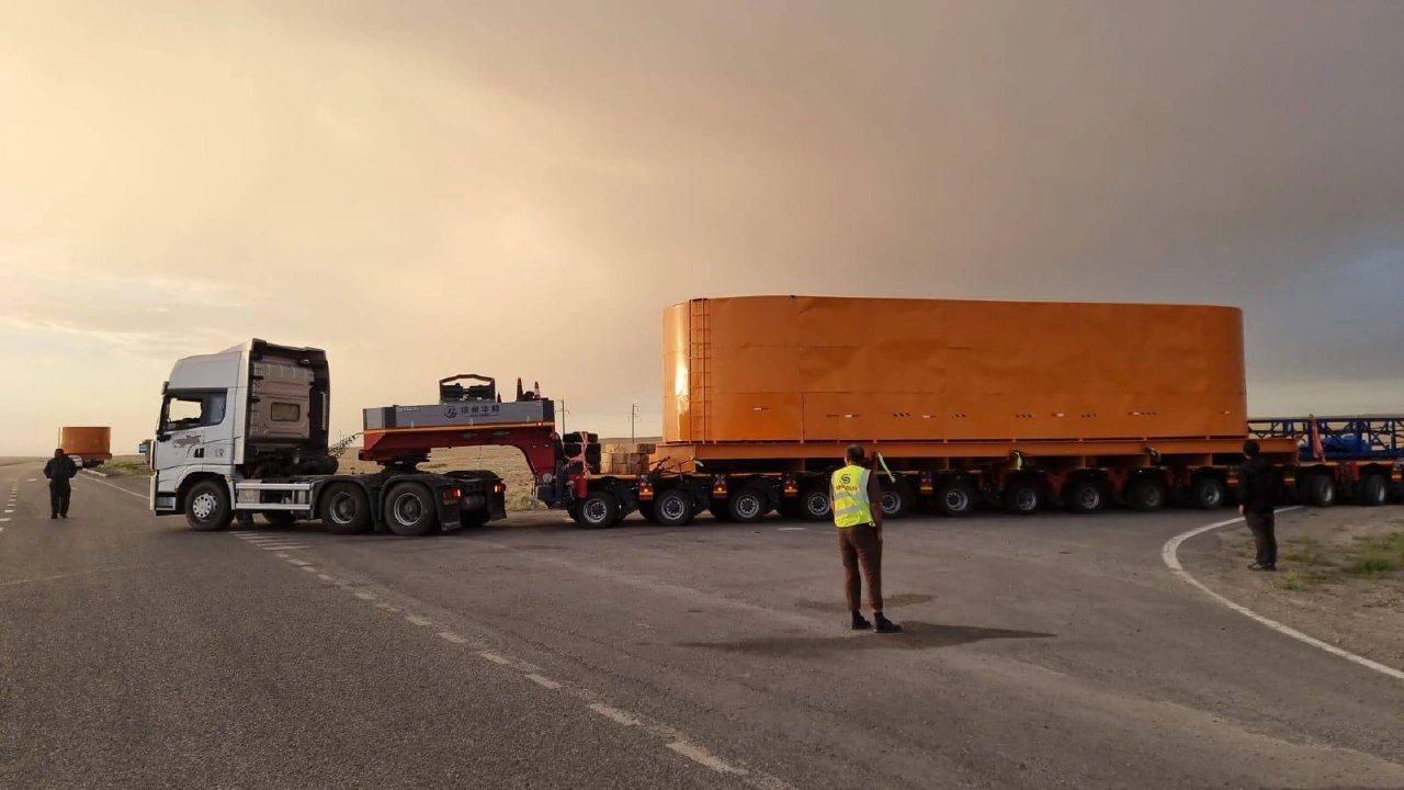 Kazakhstan's Kuryk port receives subsea cable for Caspian fiber-optic project