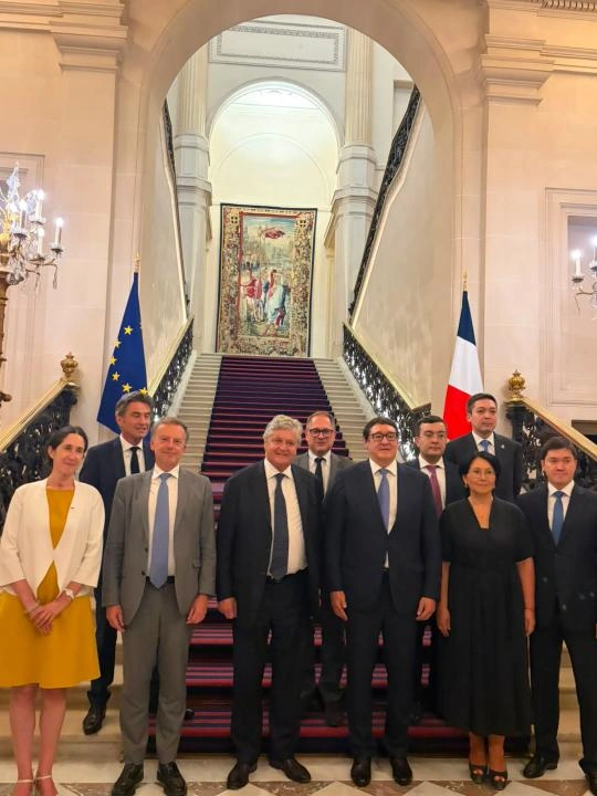 Kazakhstan, France discuss expanding cooperation in peaceful nuclear energy