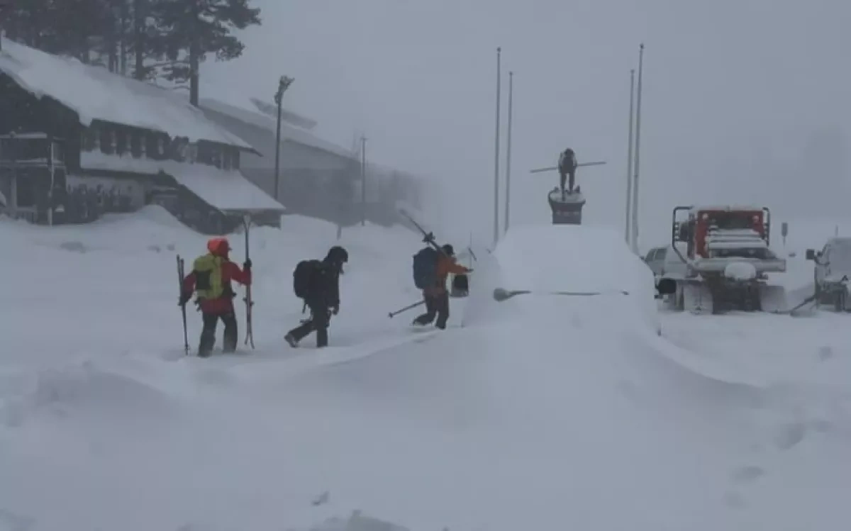 US: Winter storm fuels dangerous avalanche, 10 skiers missing near Truckee