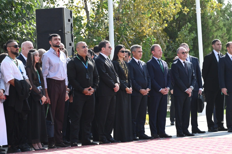 Heydar Aliyev Foundation VP Leyla Aliyeva attends opening of MAMA “Mother Nature” international art exhibition in Ashgabat (PHOTO)