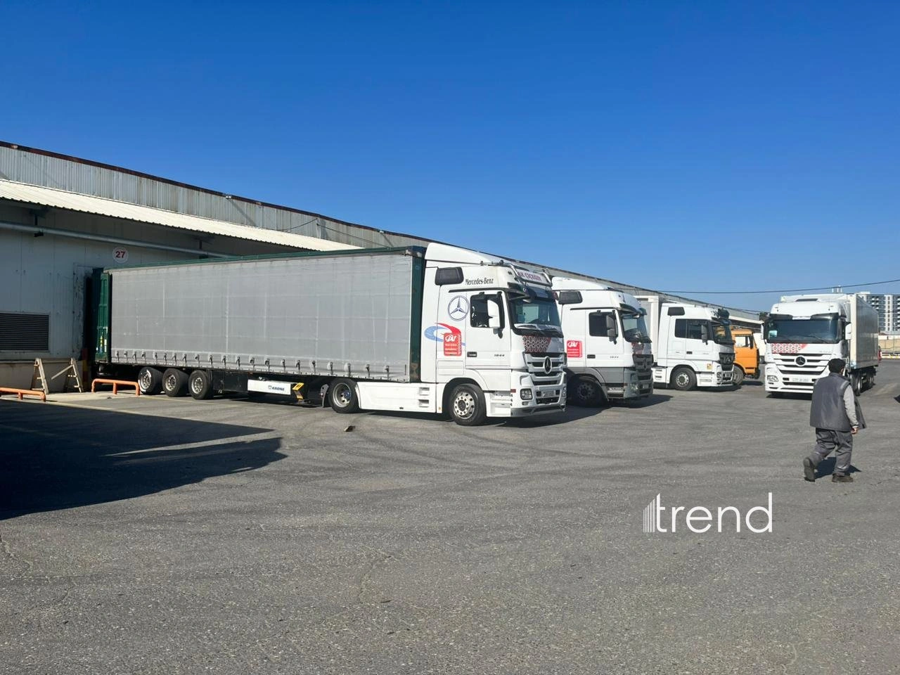Azerbaijan sends another humanitarian aid shipment to Iran under President Ilham Aliyev's instructions (PHOTO)