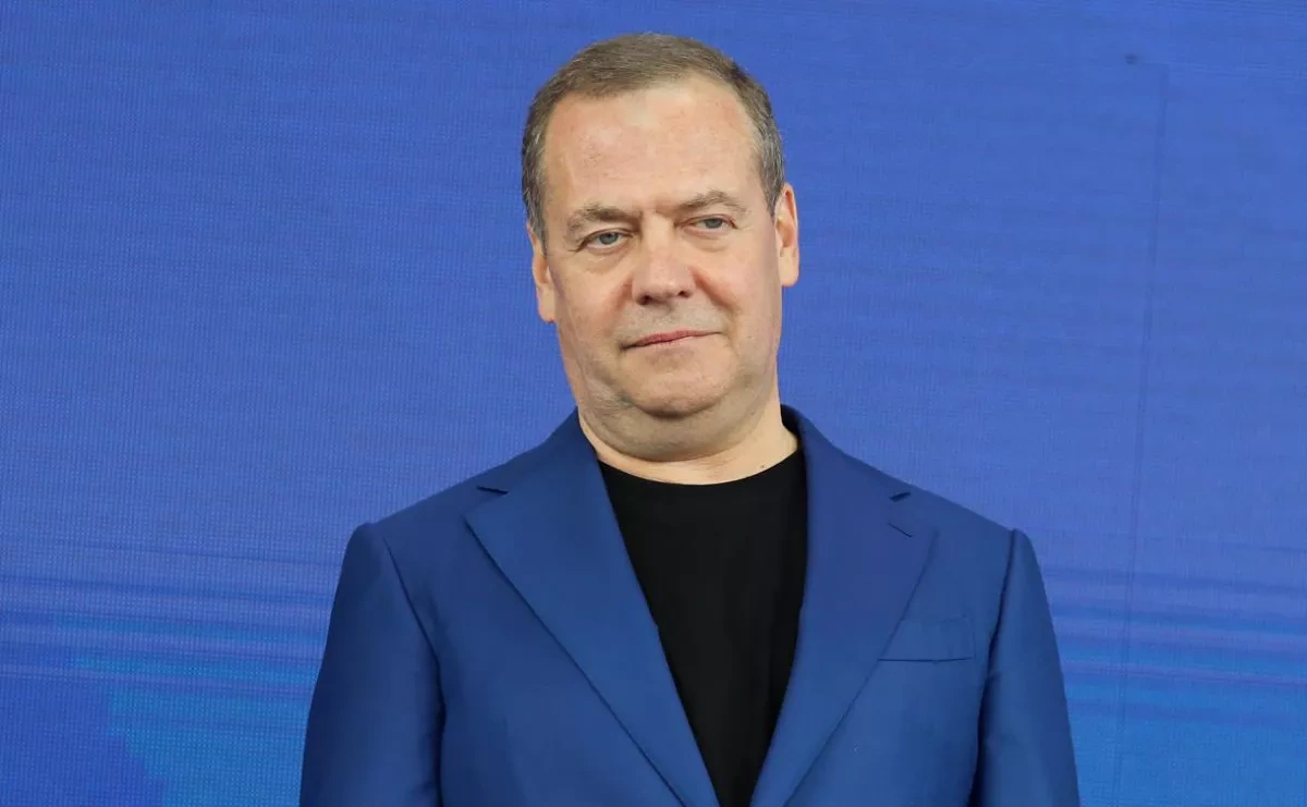 Medvedev warns Armenia of harsh fallout from economic split with Russia