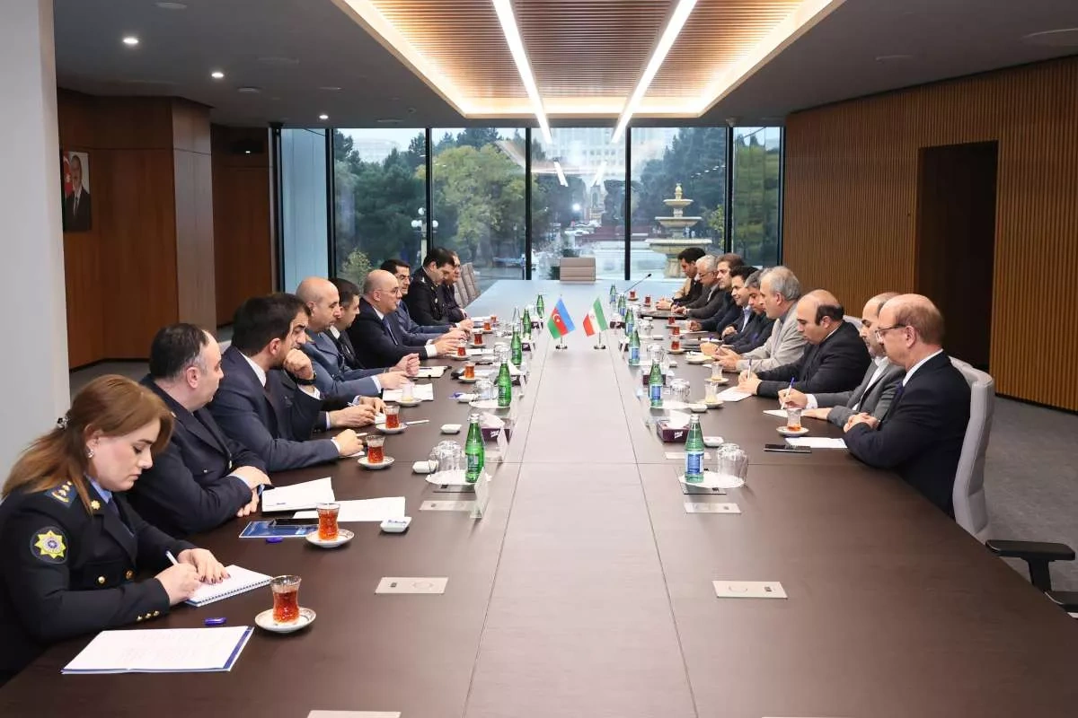 Azerbaijan, Iran explore measures to streamline border-crossing, trade