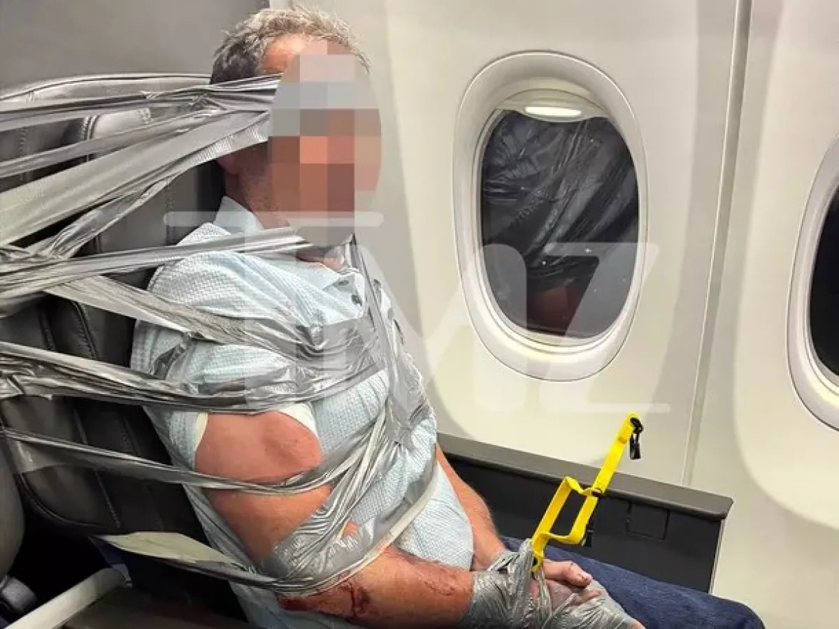 Passenger restrained with duct tape after disruptive incident on US flight VIDEO