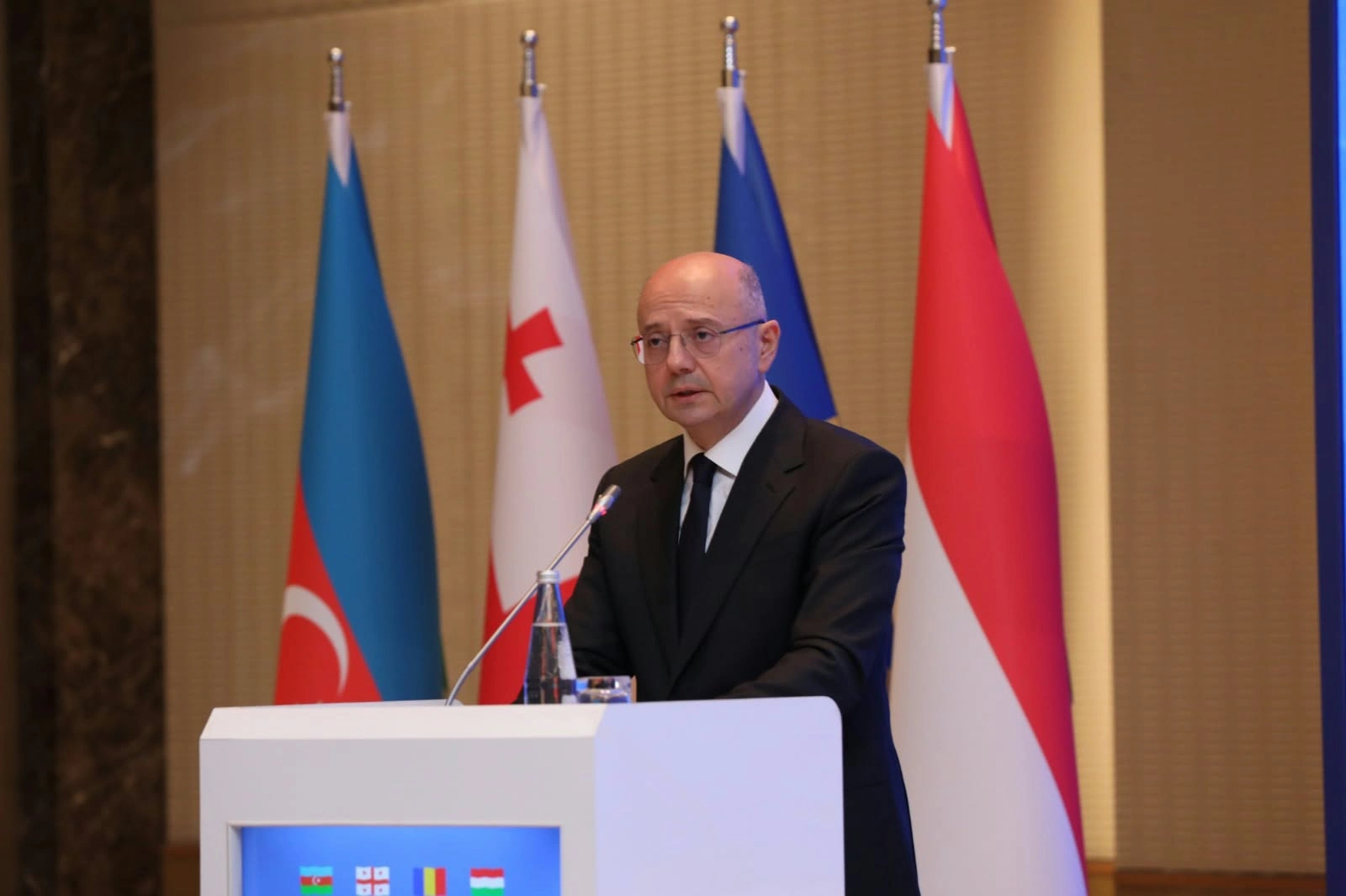 Caspian-Europe Green Energy Cable final investment decision set for 2029 (PHOTO)