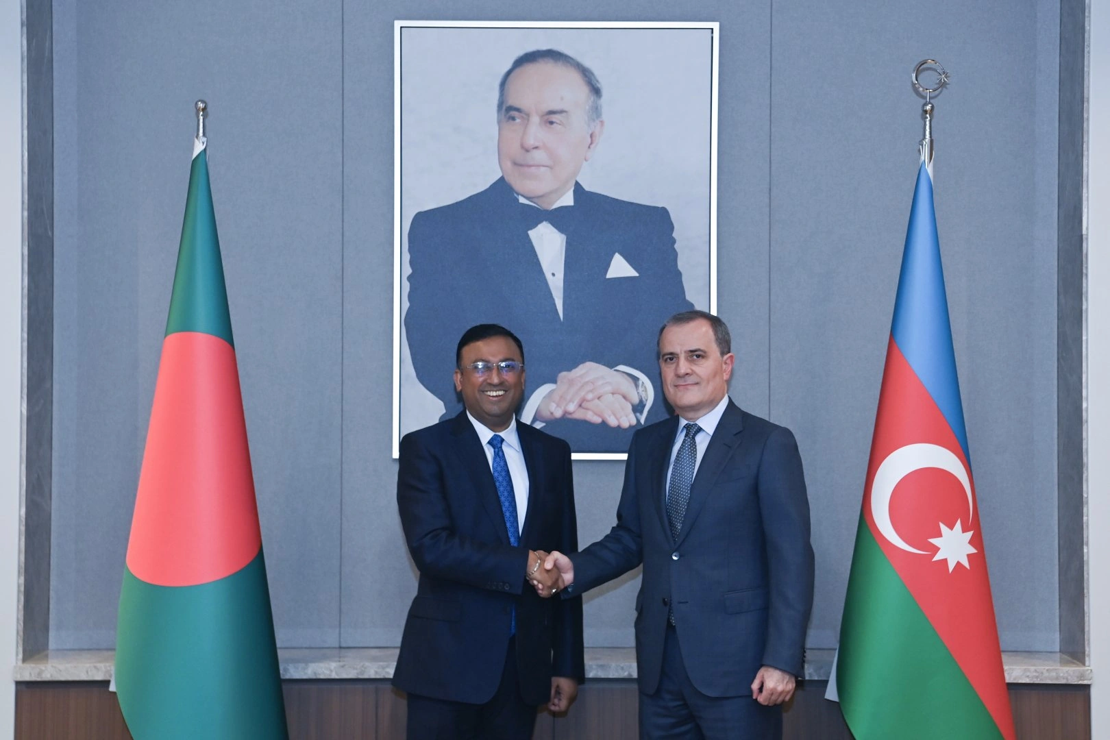 Azerbaijan, Bangladesh discuss expanding bilateral cooperation (PHOTO)