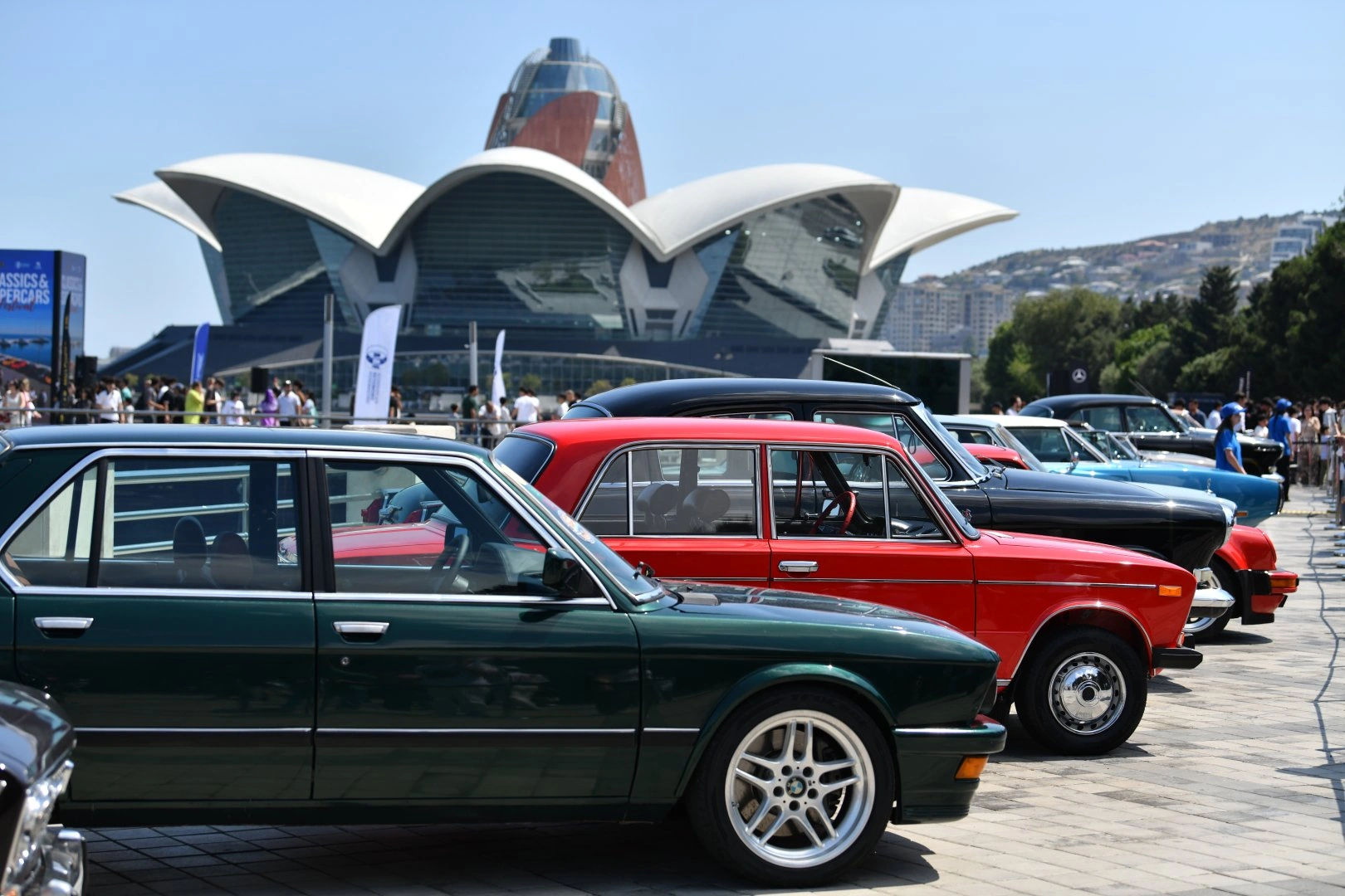 Baku hosts successful Classics & Supercars Festival (PHOTO/VIDEO)