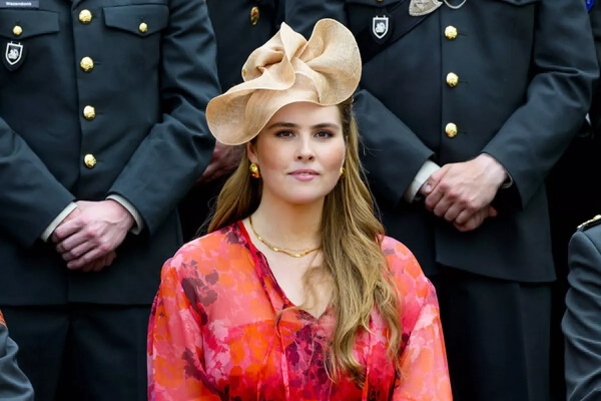 Princess of Netherlands joins Dutch air force as corporal