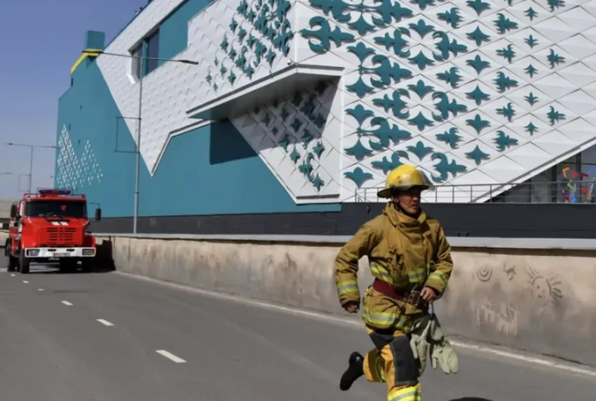 Bomb threat in Kyrgyz capital prompts evacuation of shopping mall VIDEO