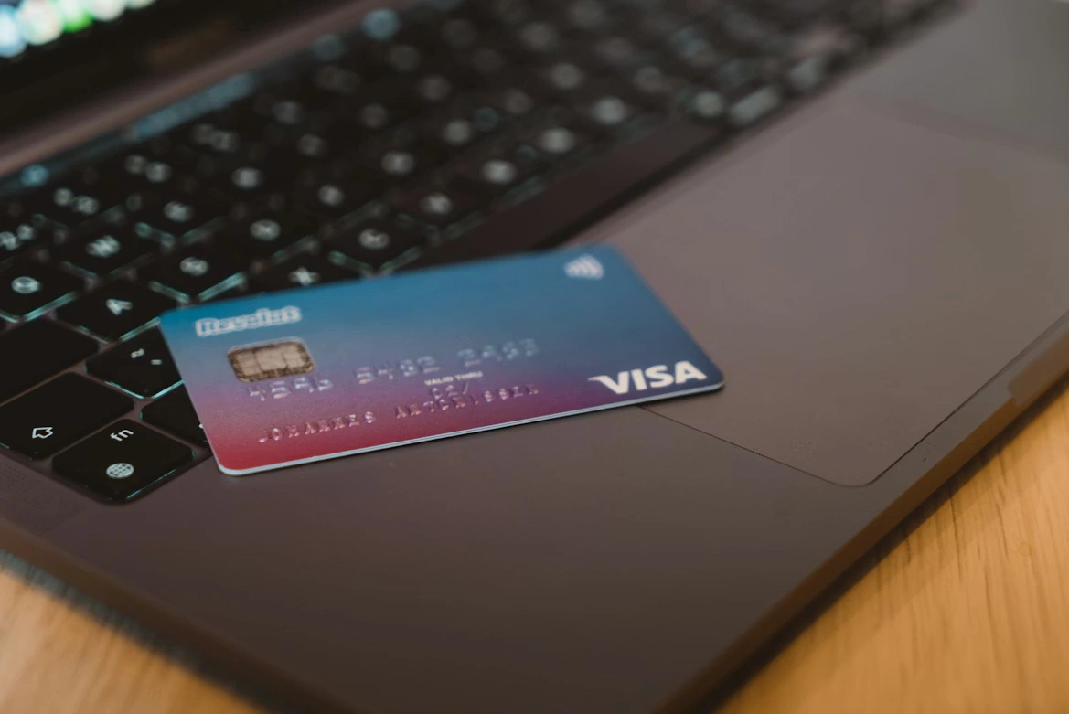 Uzbekistan unveils new measures to boost cashless payments