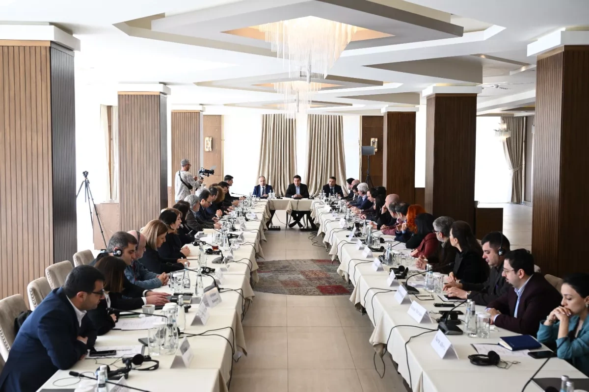 Bridge of Peace: Azerbaijan’s presidential aide holds talks in Gabala roundtable PHOTO/VIDEO