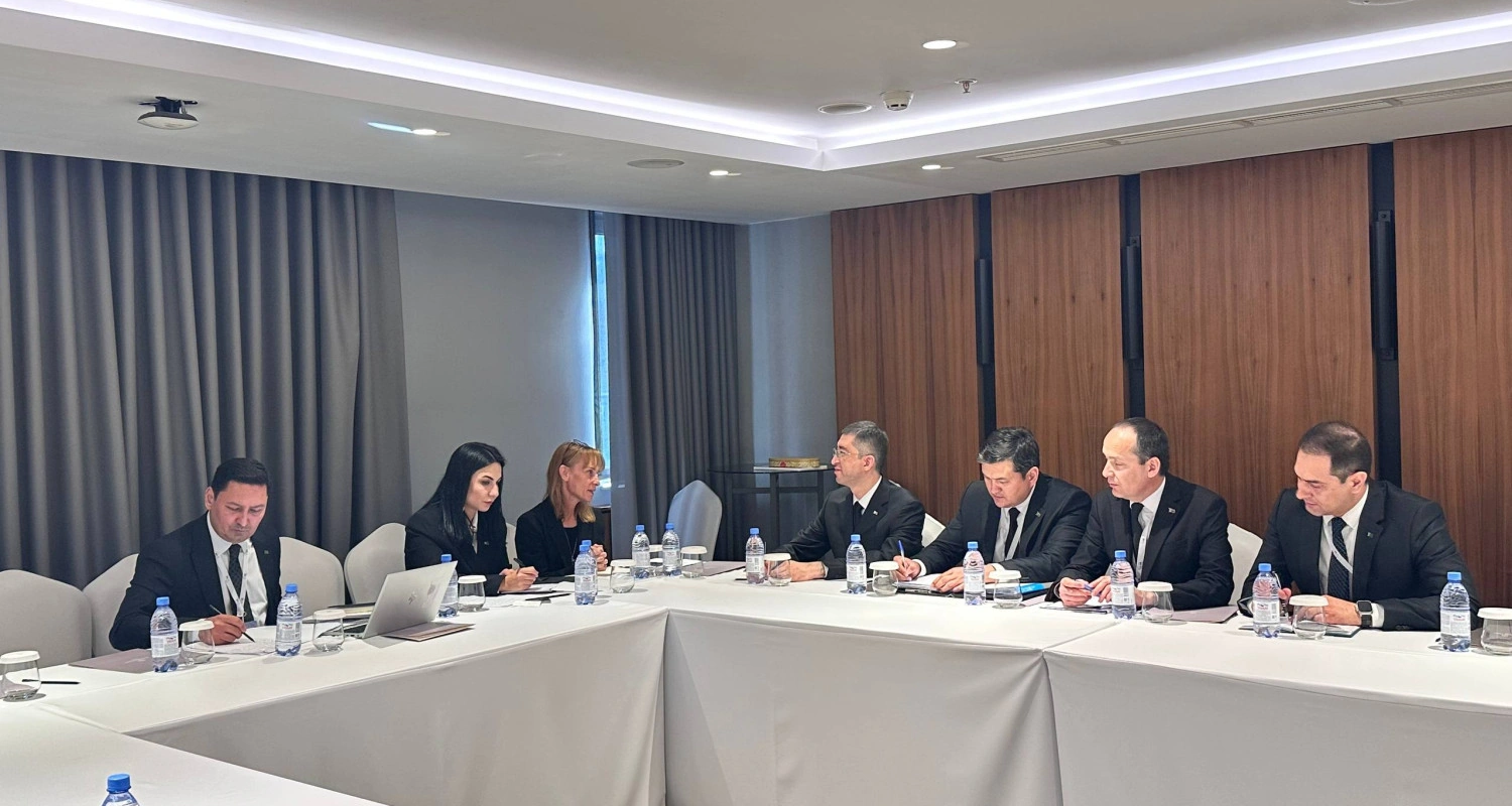 Turkmenistan, U.S.-based Starlink discuss digital and satellite cooperation
