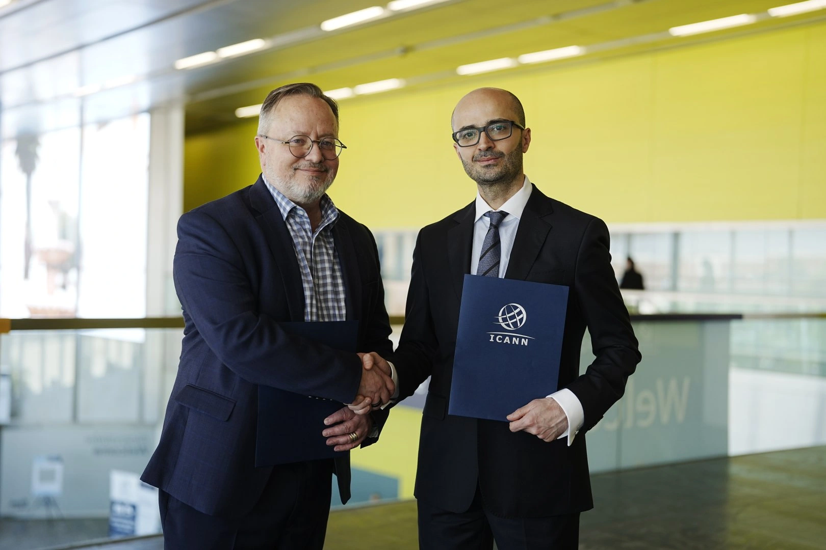 Azerbaijan's Information and Communication Technologies Agency and ICANN seal MoU (PHOTO)