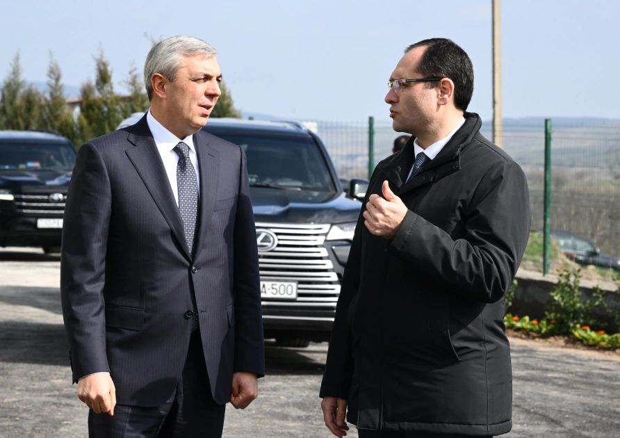 Azerbaijani officials inspect horticultural farm in nation's Khojavend district (PHOTO)