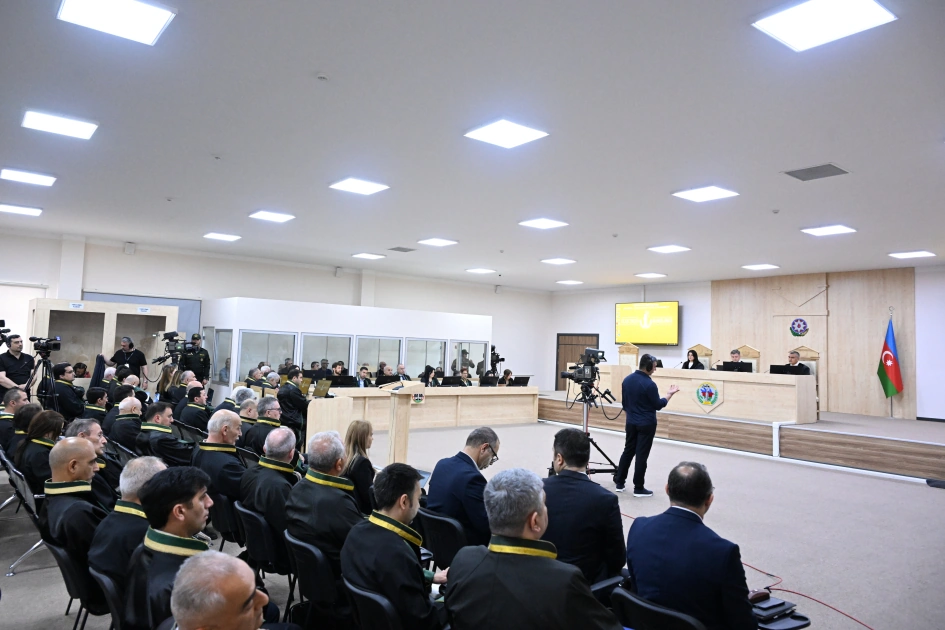 Baku court begins hearing appeals by Armenian citizens convicted of serious crimes (PHOTO)