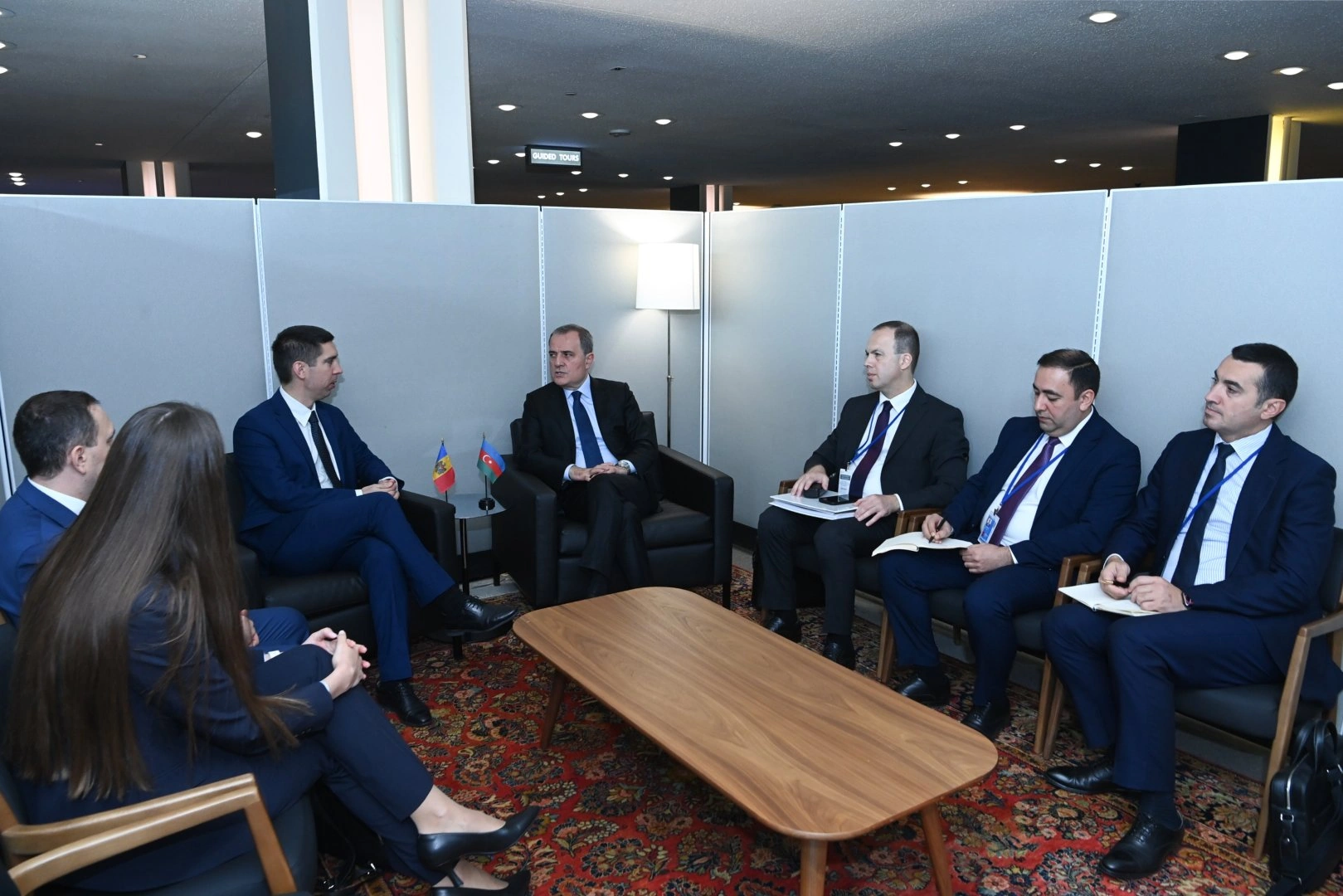 Azerbaijani and Moldovan MFAs discuss strategic partnership (PHOTO)