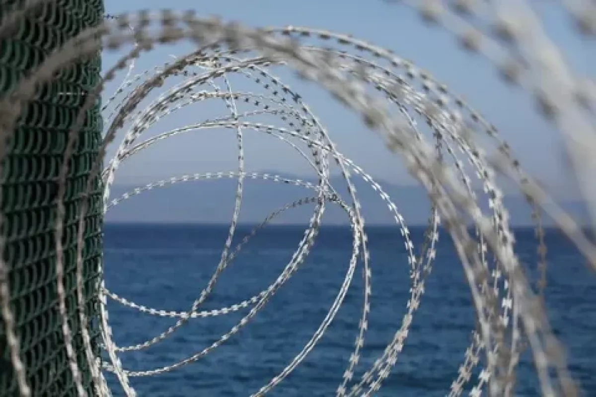 Spain to install maritime barrier along border with Morocco