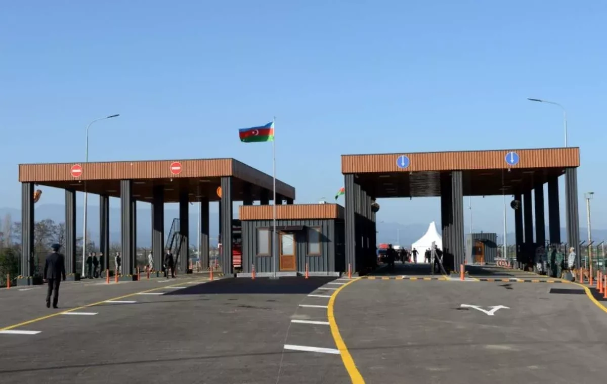 Azerbaijan, Iran restart cross-border cargo flow