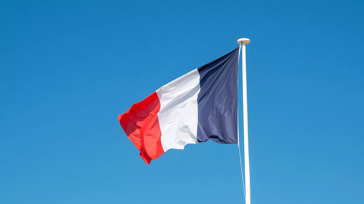 Warsaw, Paris discuss extending nuclear protection across Europe