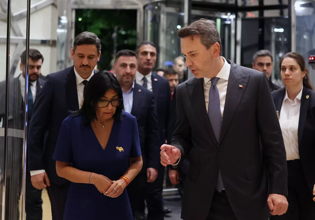 Venezuela’s acting president arrives in Türkiye for official visit