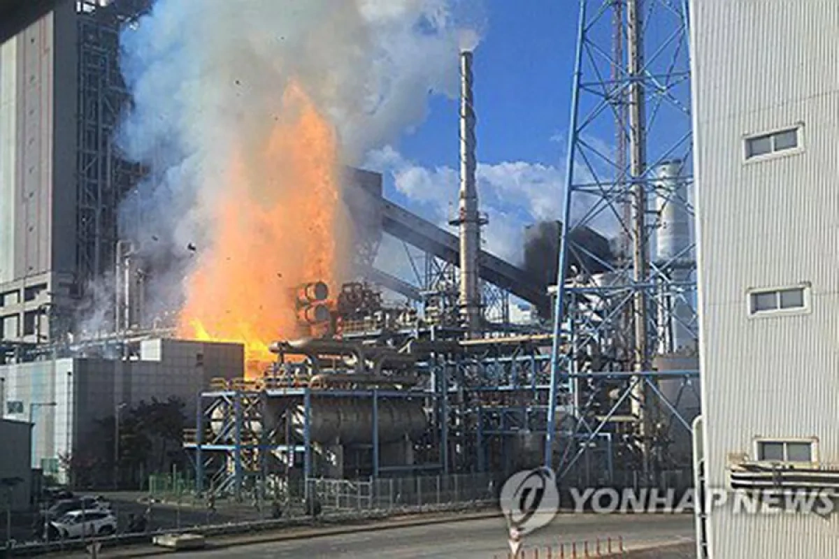 Two hurt as fire breaks out at power plant in South Korea