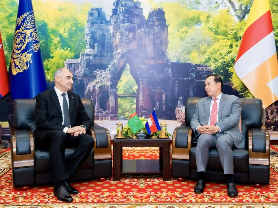 Turkmenistan and Cambodia explore partnership in tourism development
