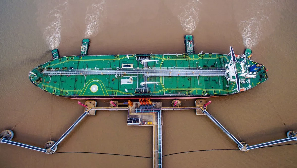 Media: Tankers laden with Russian oil stranded off Indian coast