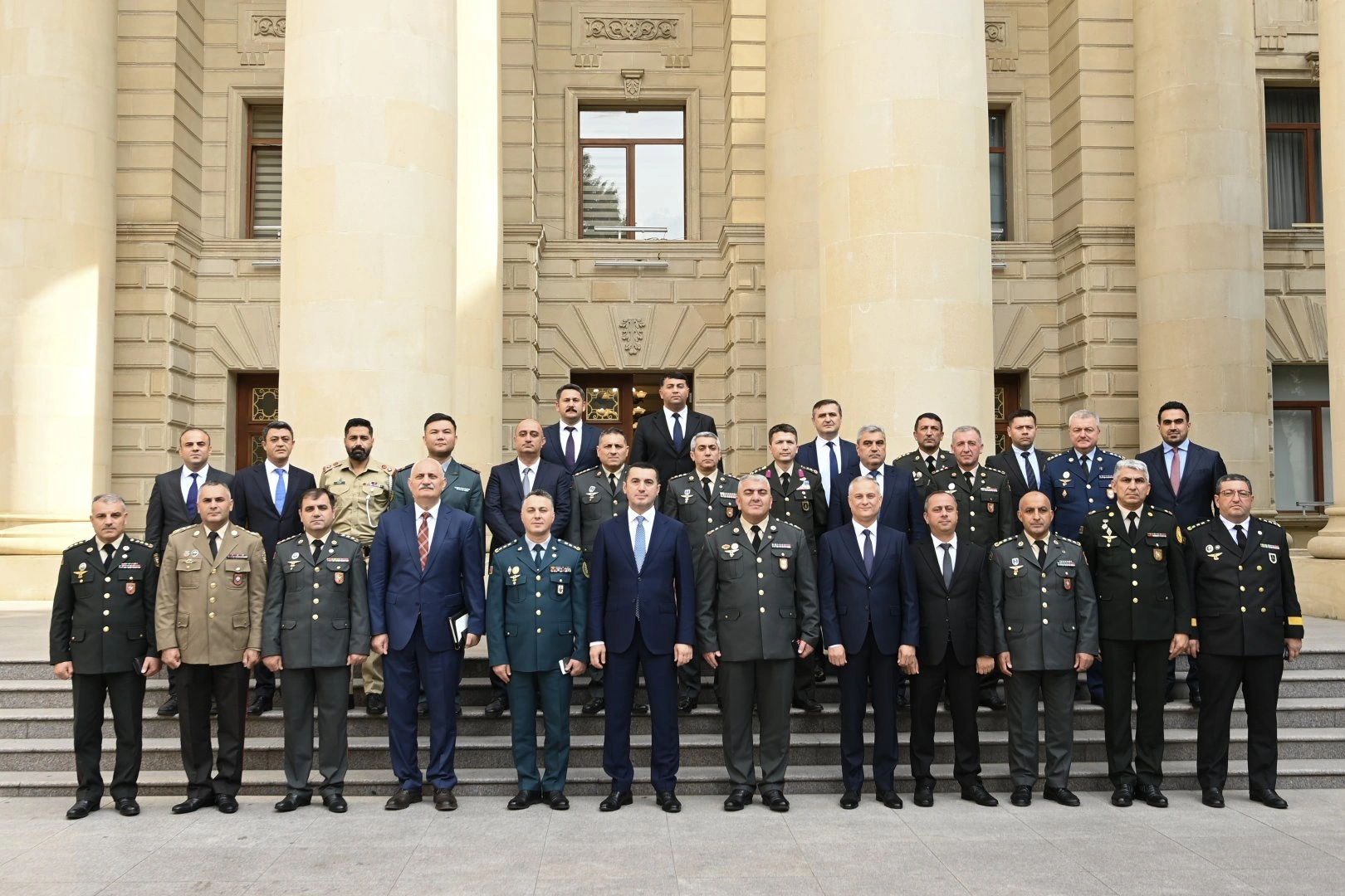 Azerbaijan’s MFA meets National Defense University course attendees (PHOTO)