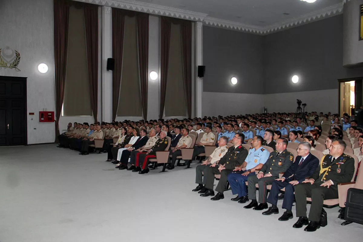 Turkish military band stages special Armed Forces Day concert in Azerbaijan PHOTO