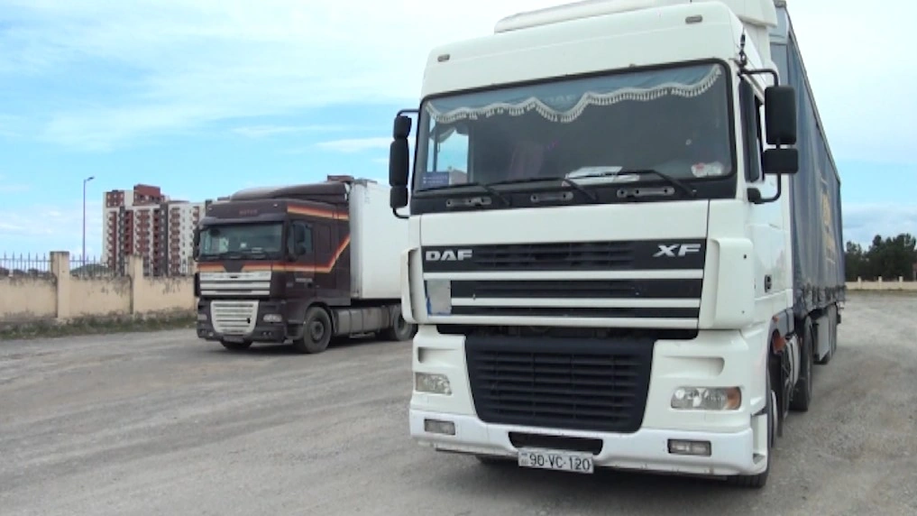 Azerbaijan exports goods to Armenia following customs procedures (PHOTO)