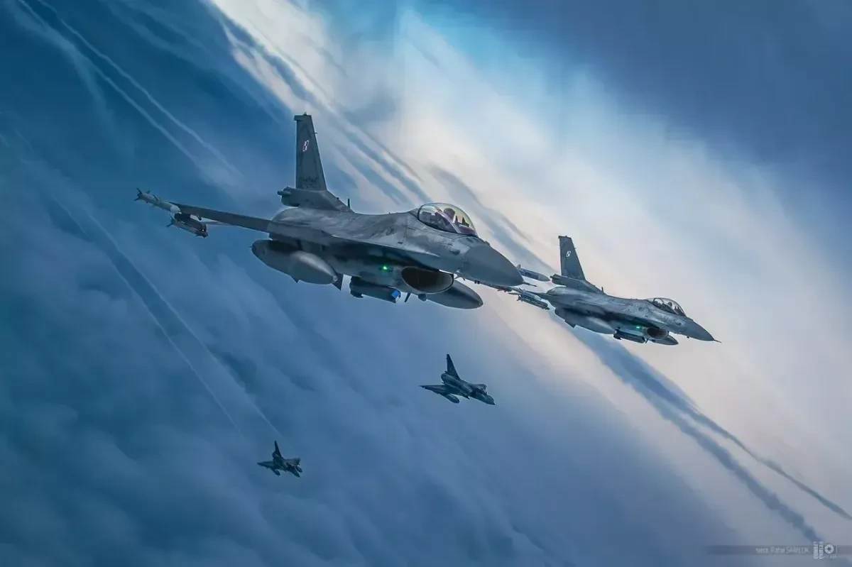 Poland scrambles jets, places air defences on combat readiness