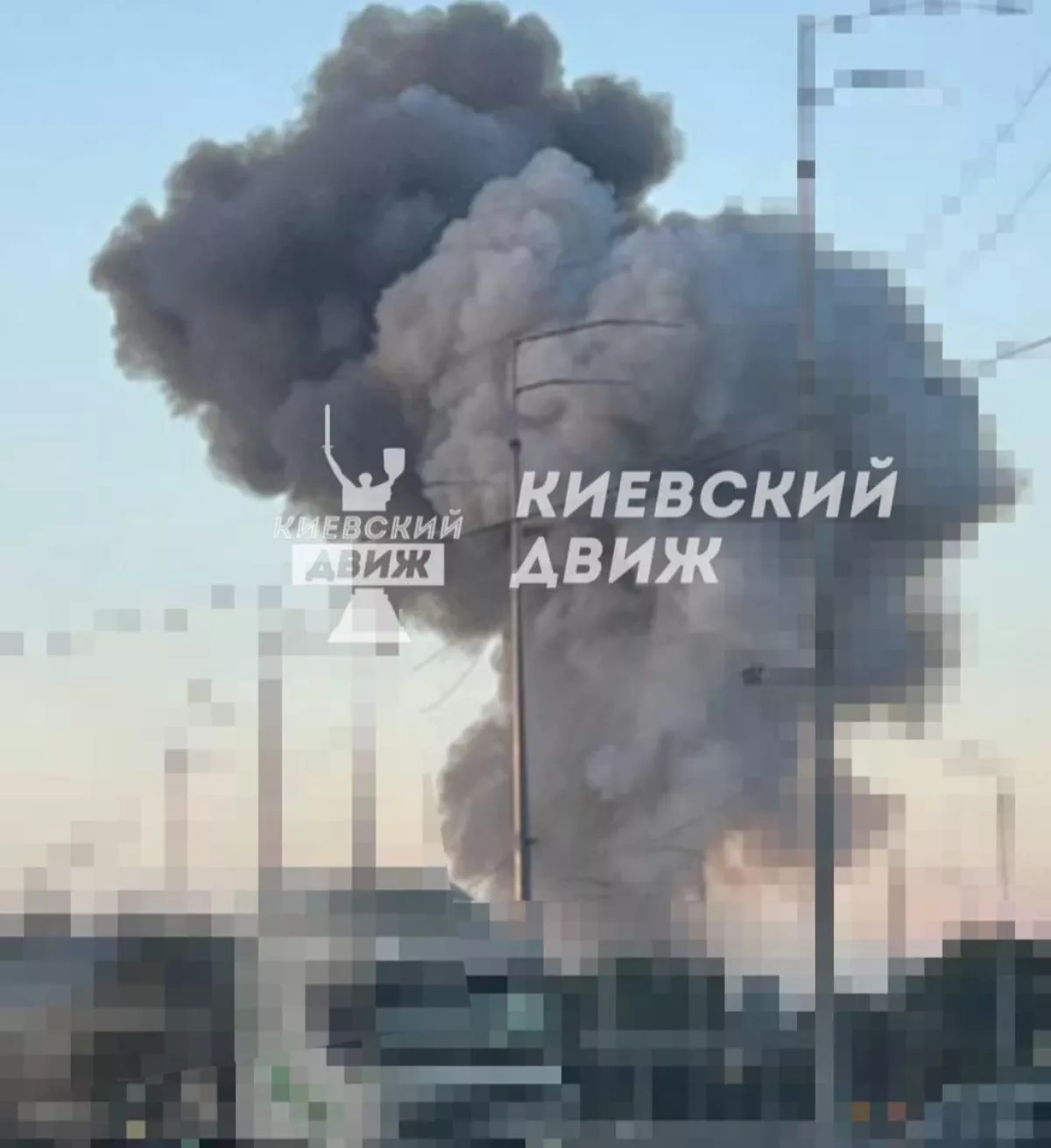 Media: Strikes hit two gas stations in Kyiv VIDEO