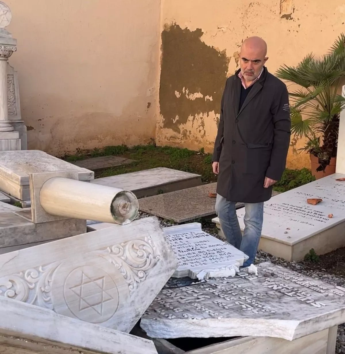 Israel condemns Spain after attackers vandalise Barcelona Jewish cemetery PHOTO