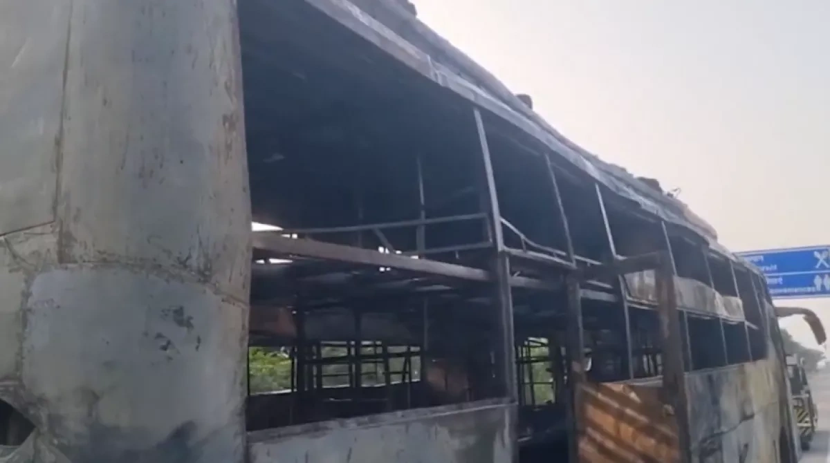 Nine killed after sleeper bus catches fire near New Delhi