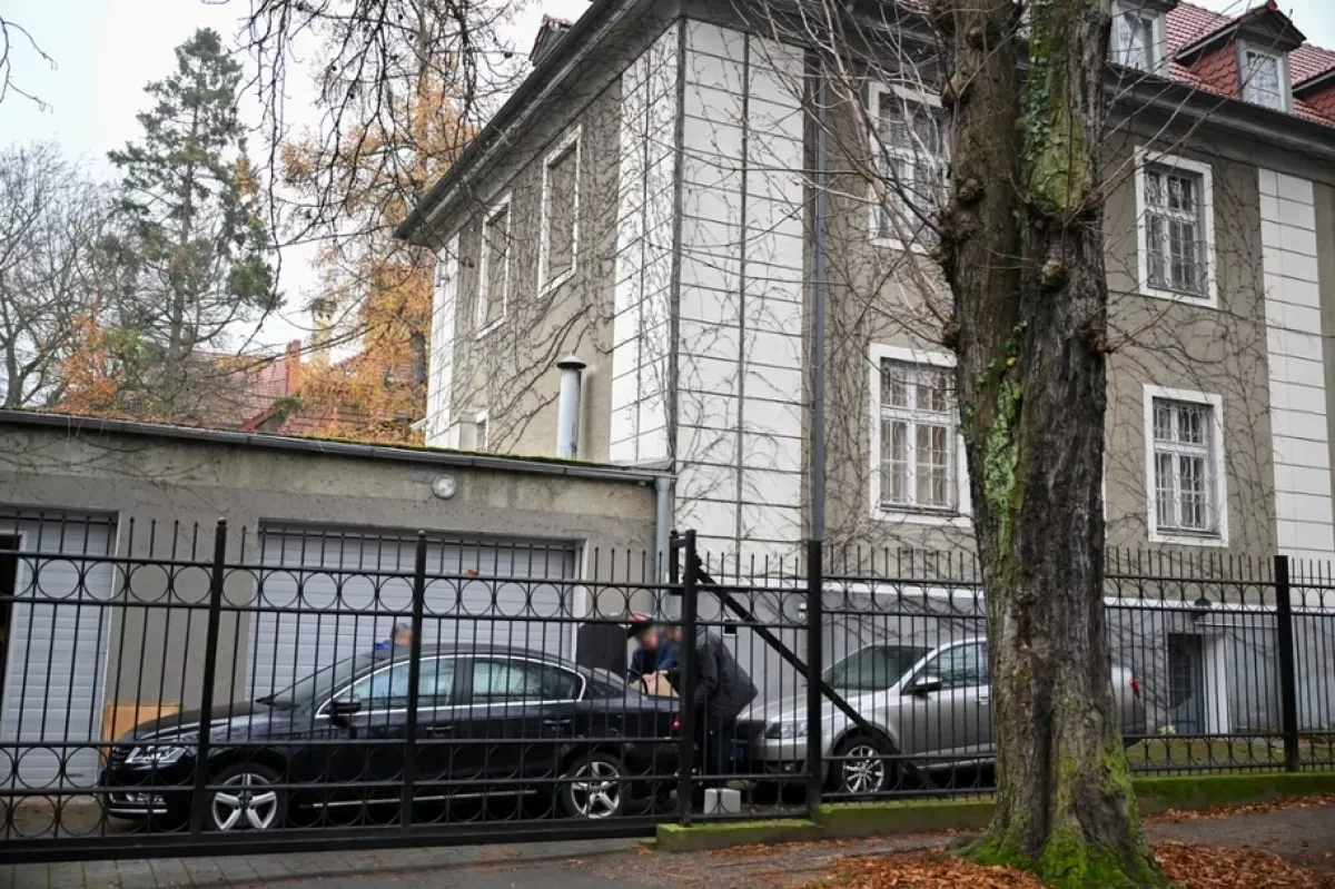 Russian embassy in Poland refuses to vacate Gdańsk property despite deadline